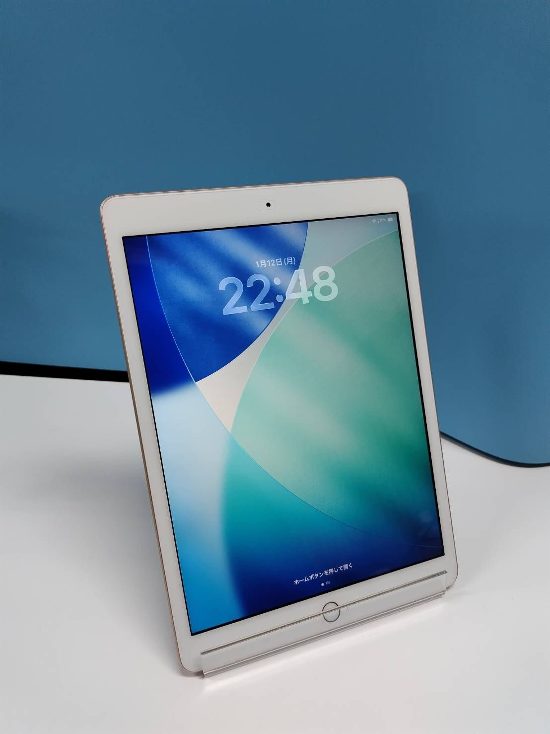 良品】iPad 第8世代/Wi-Fi/32GB/A2270〈MYLC2J/A〉 - メルカリ