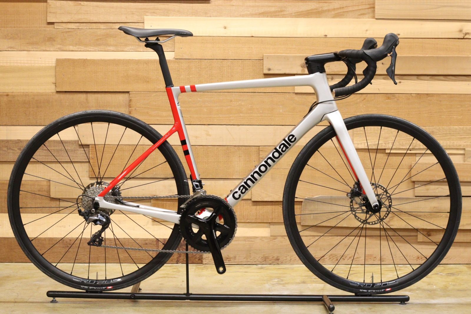 cannondale キャノンデール　ロードバイク サイズ54 キャノンデール CANNONDALE スーパーシックスエヴォ SUPERSIX EVO 2022