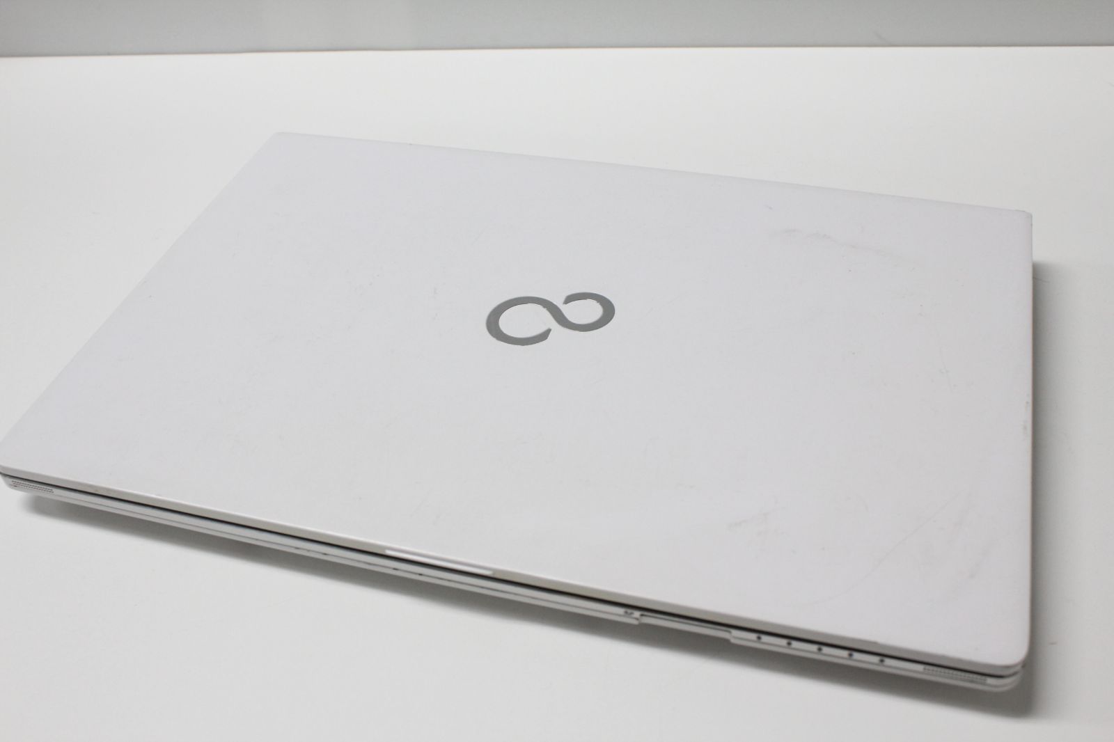中古ノートPC】富士通〈LIFEBOOK WS1/B1〉Intel Core i5/SSD256GB
