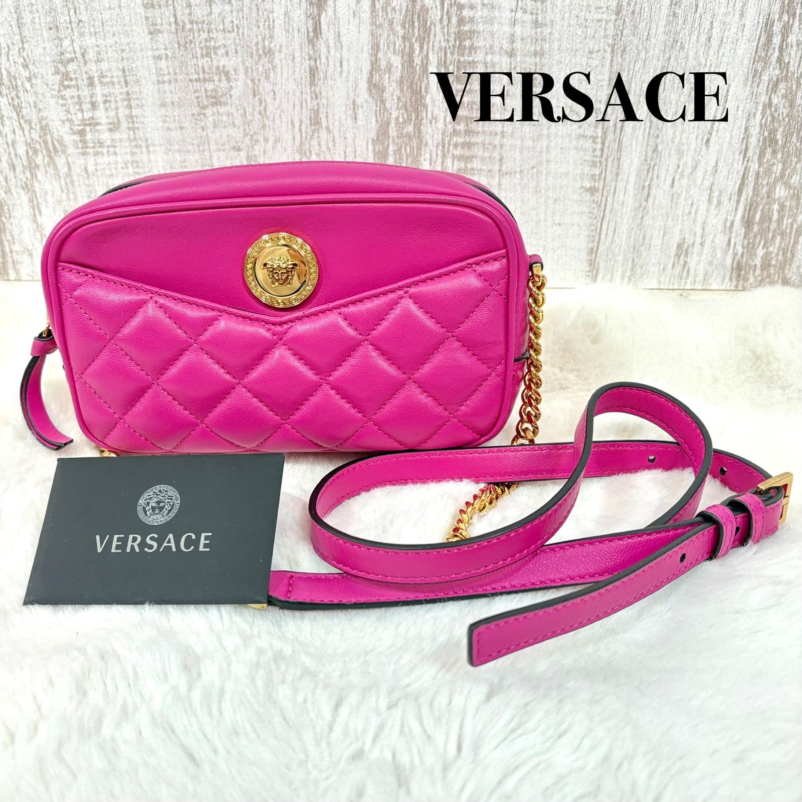 美品 VERSACE ヴェルサーチ メデューサ キルティング レザー カメラ 
