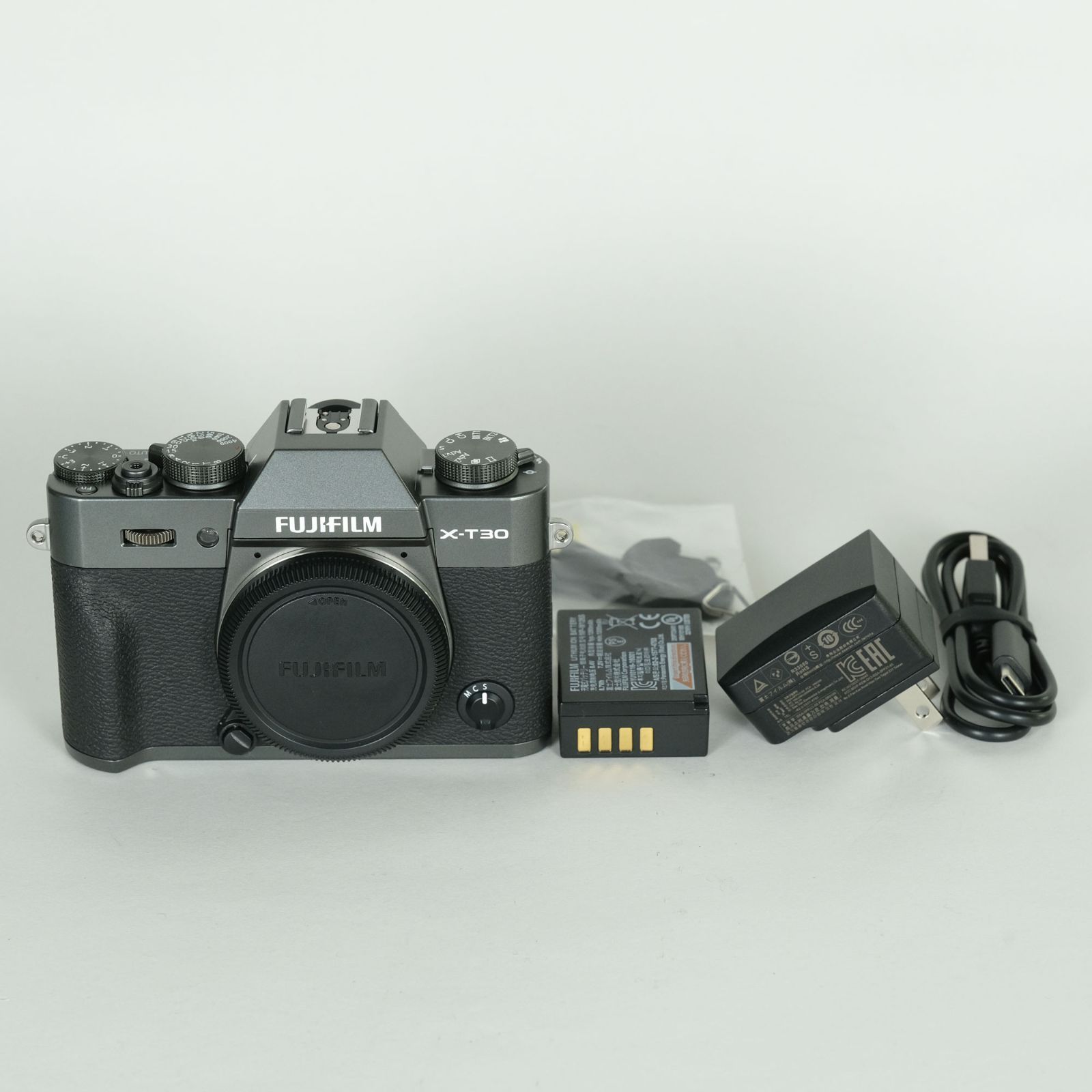 新品同様 | シャッター数30回] FUJIFILM X-T30 [ボディ チャコール