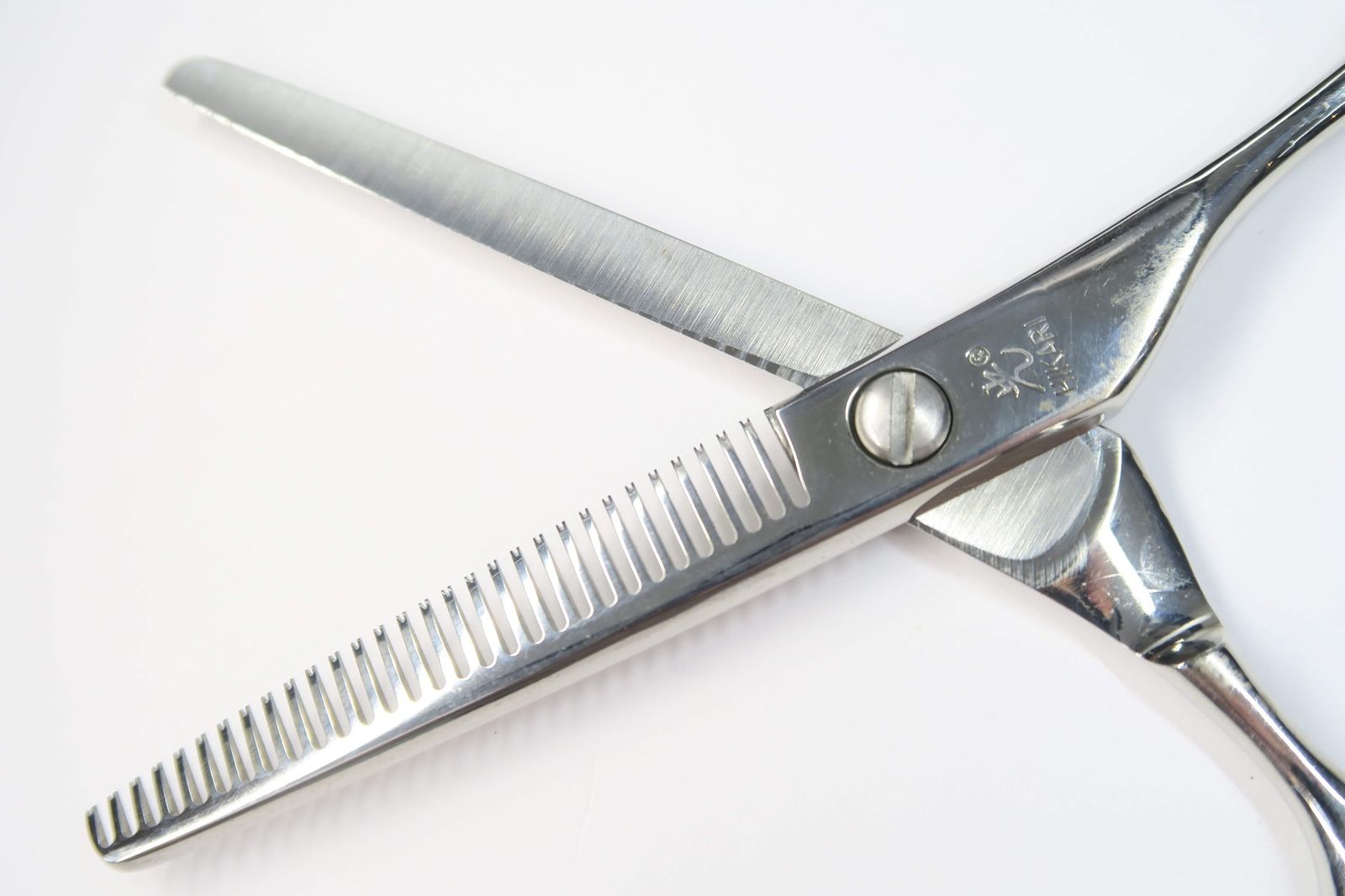 Cランク【光シザー HIKARI ヒカリ】 6032 セニング 美容師・理容師 5.8