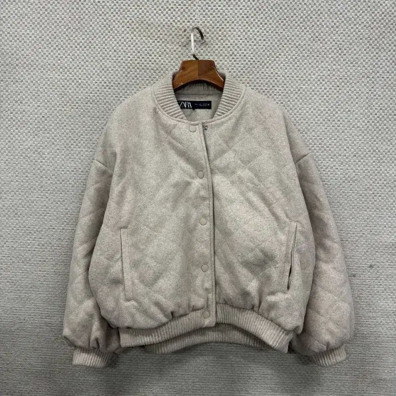 ZARA ザラ オーバーサイズ キルティングジャケット ブルゾン L A04369 