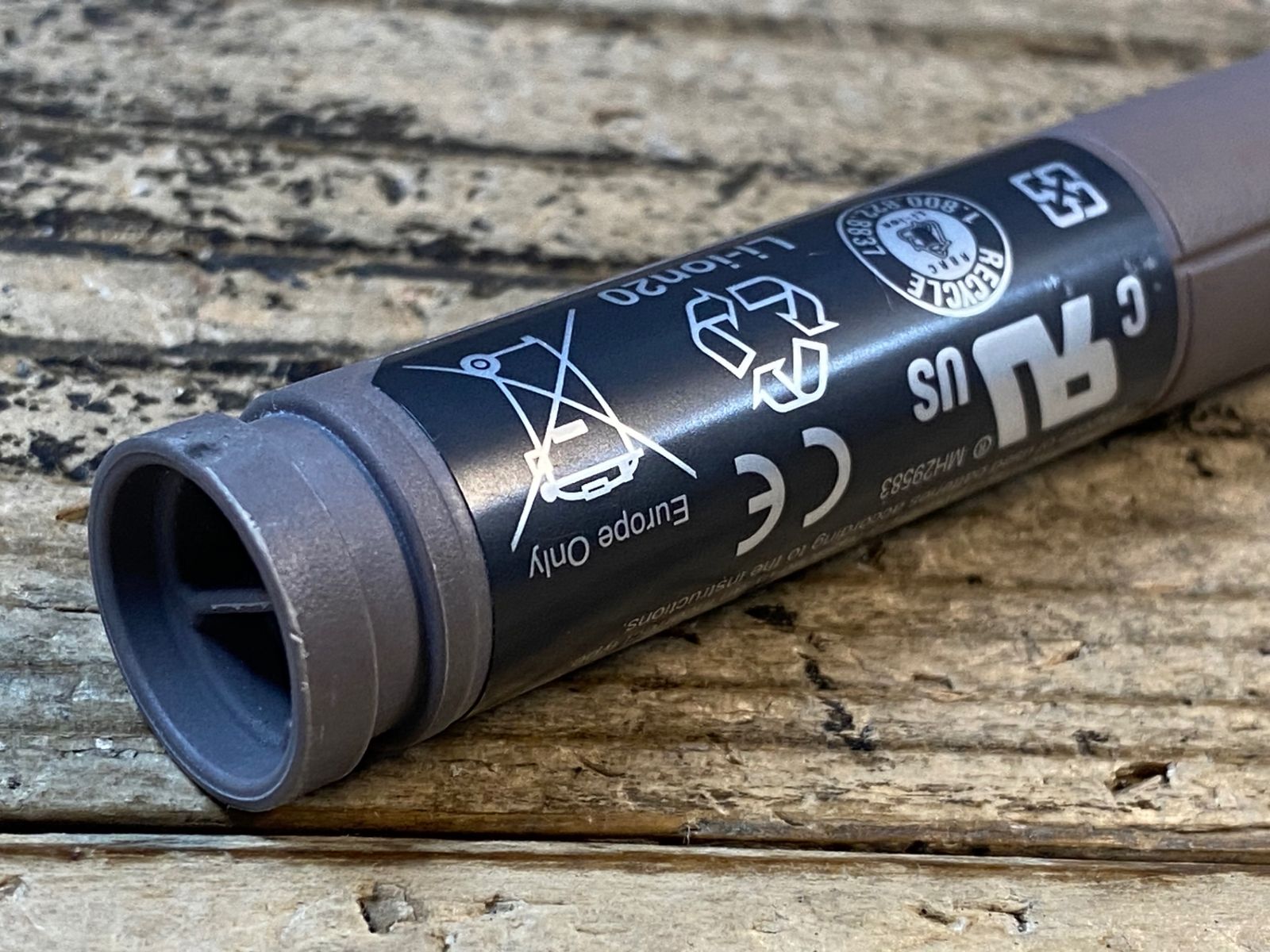 SHIMANO Di2 BT-DN110 バッテリー IBTDN110A8 BT-DN110-A ビルトインタイプ 内蔵式バッテリー 1本