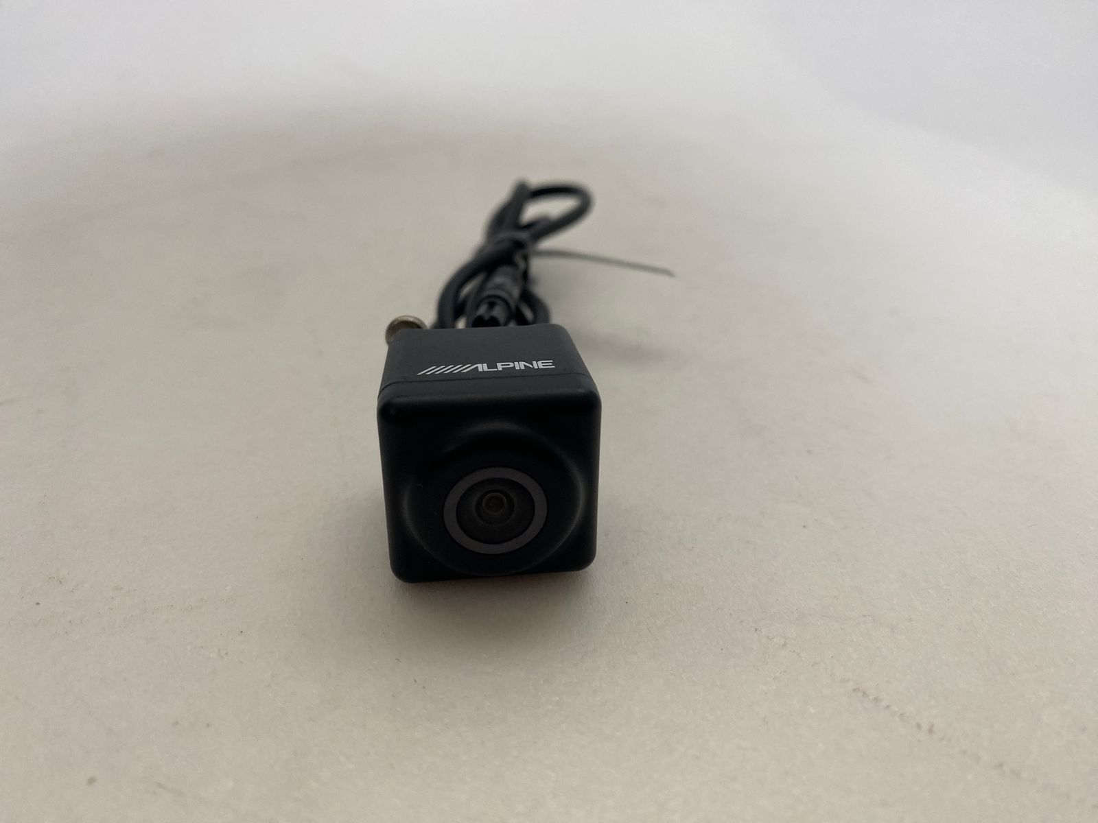 ALPINE HCE-C1000 バックビューカメラ黒 未使用品 HCE-C1000 リアカメラ(汎用RCAタイプ) 1個 ALPINE 【通販モノタロウ】