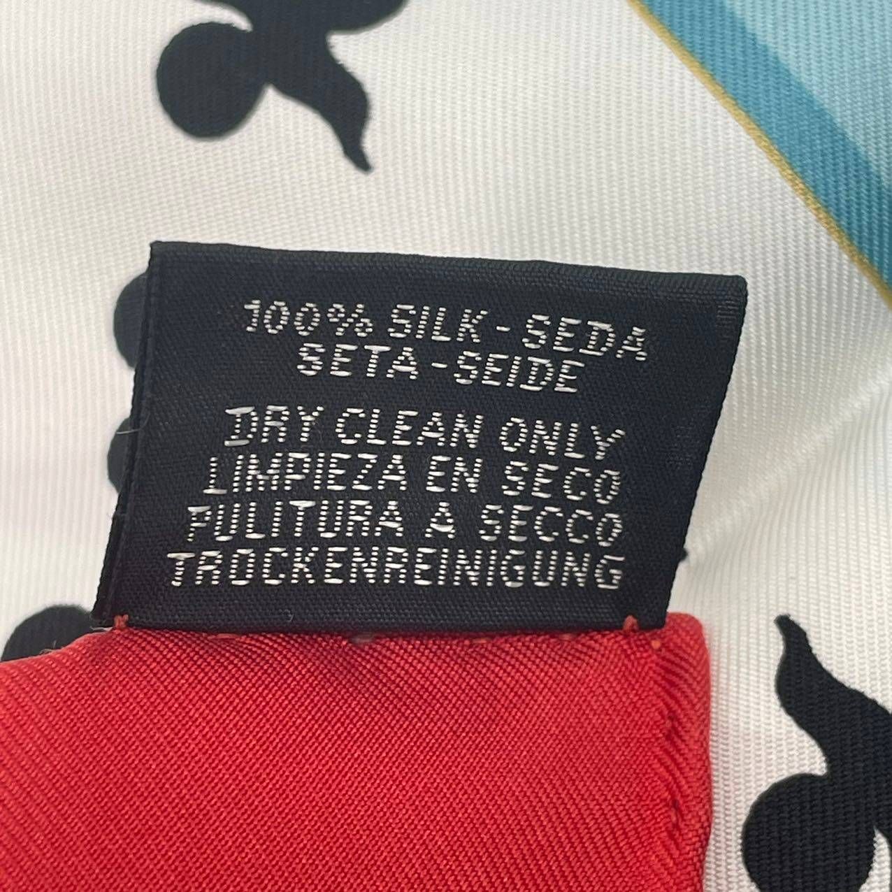 新品同様 HERMES エルメス カレ90 スカーフ シルク Jeu de Cartes