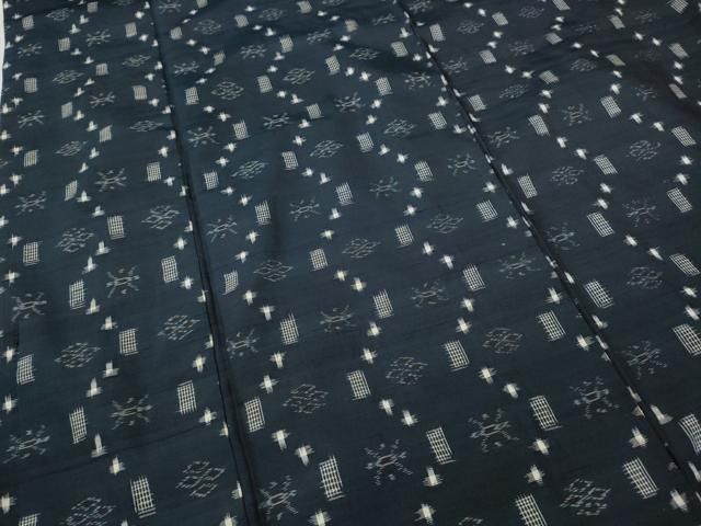 平和屋着物●本場琉球絣　そごう扱い　正絹　逸品　CABA8206ut 平和屋着物▽本場琉球絣 吉祥文 正絹 逸品 CABC2050ut - メルカリ