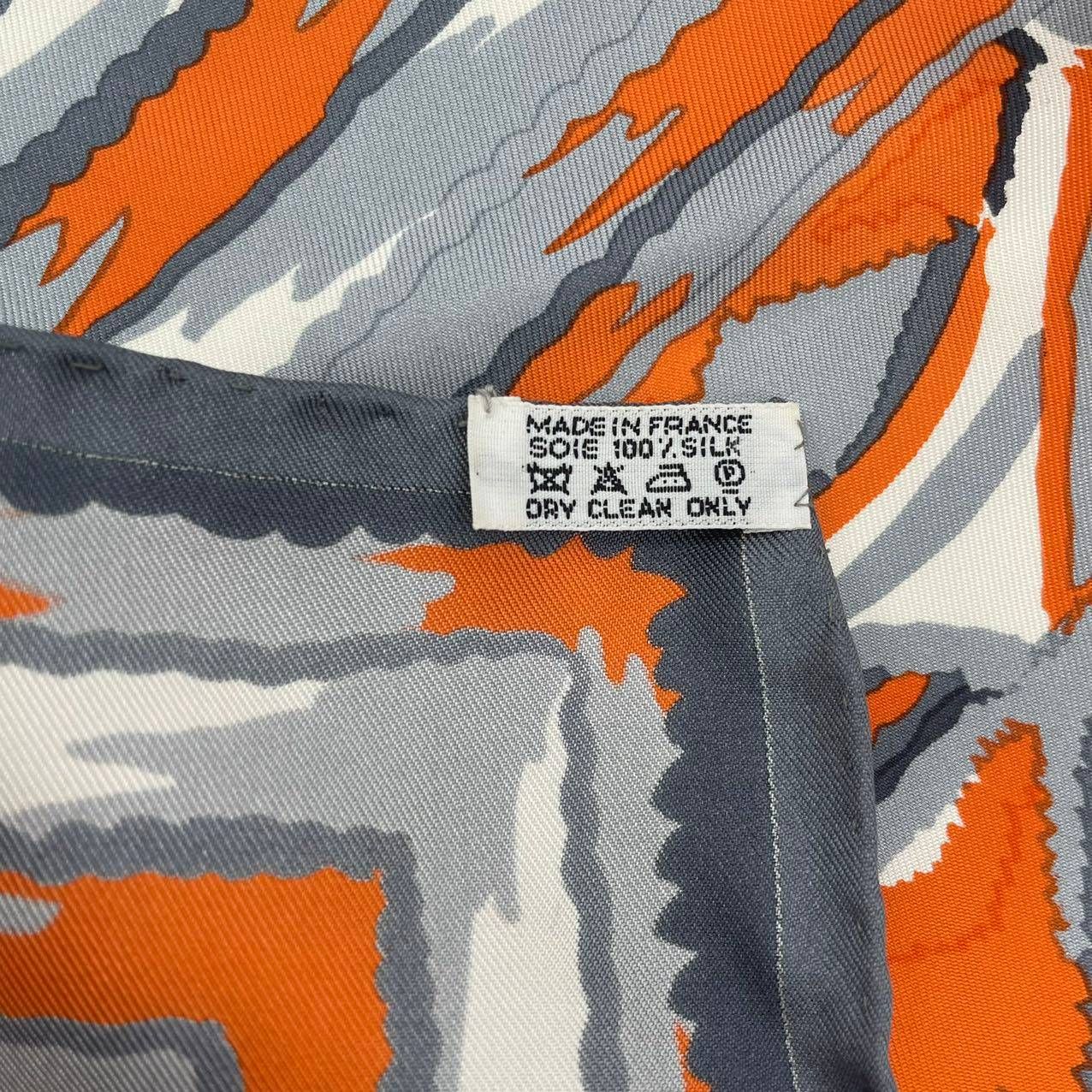 新品同様 HERMES エルメス スカーフ シルク カレ90 銀座店オープン記念