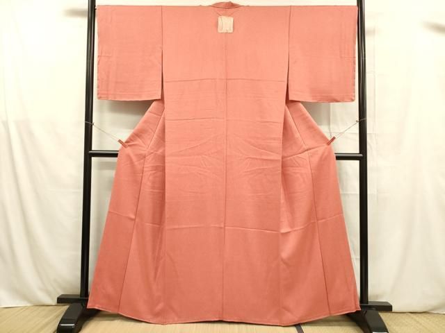 平和屋着物●上質な色無地　霞地紋　退紅色　正絹　逸品　未使用　AABE1659fy 平和屋着物□上質な色無地 堅牢特殊両面染 霞地紋 甚三紅色 証紙付き