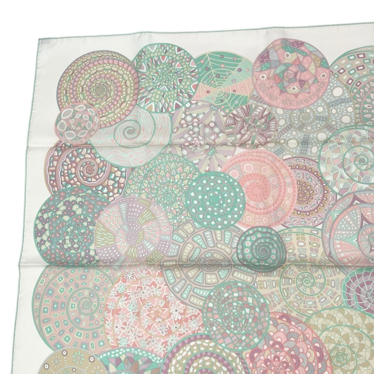 新品同様 HERMES エルメス スカーフ シルク カレ90 Reves d Escargots