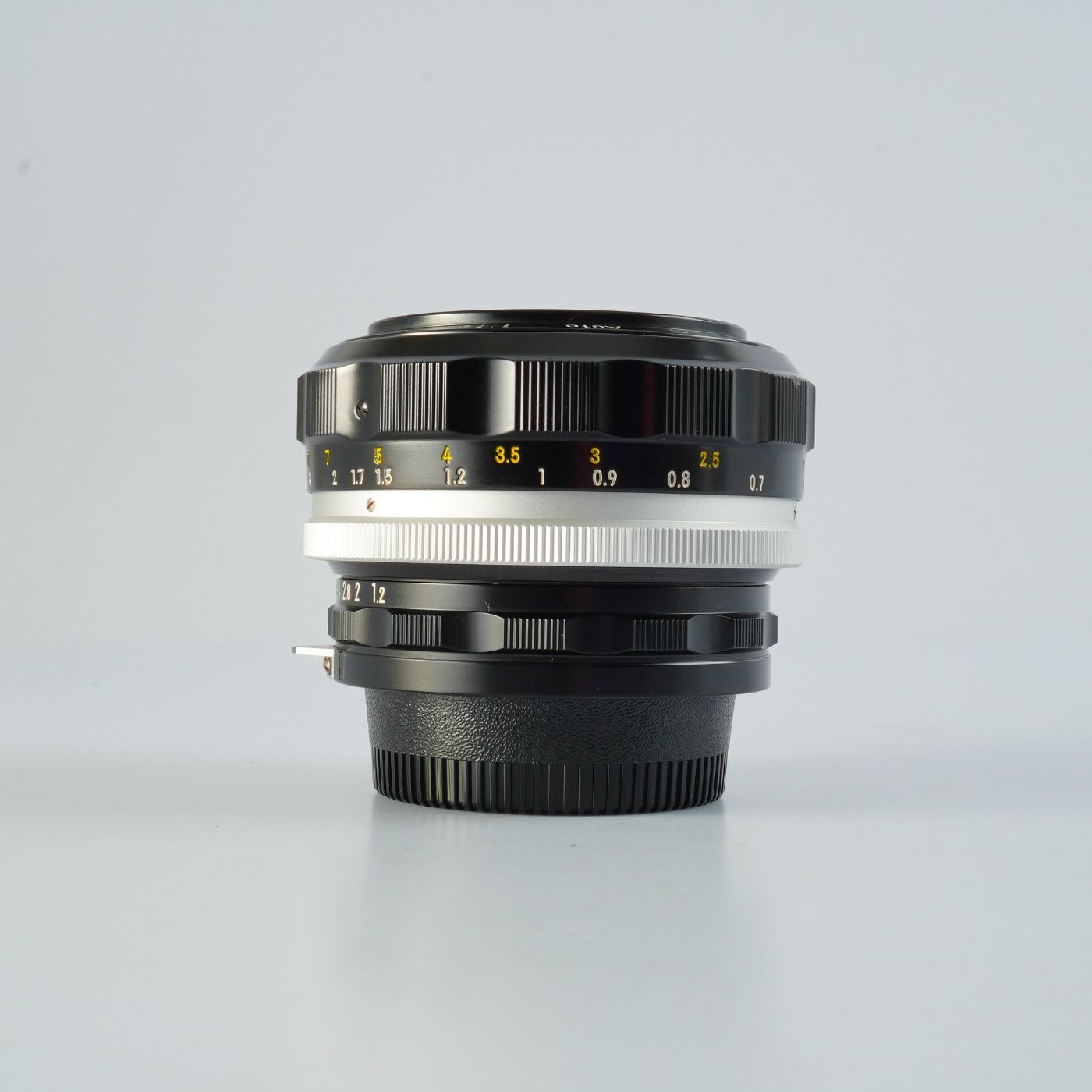 Nikkor 55mm f/1.2 単焦点レンズ Nikon ニコン 非Ai Nikkor-S Auto 55mm F/1.2 単焦点レンズ 【公式通販】