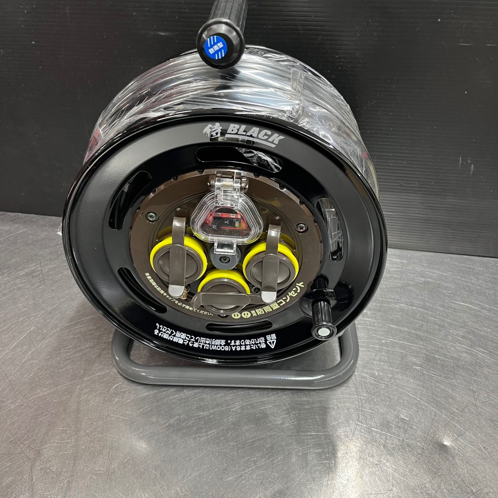 未使用(店頭展示品)】高儀 侍BLACK 漏電遮断付コードリール SBE-30KCB3 