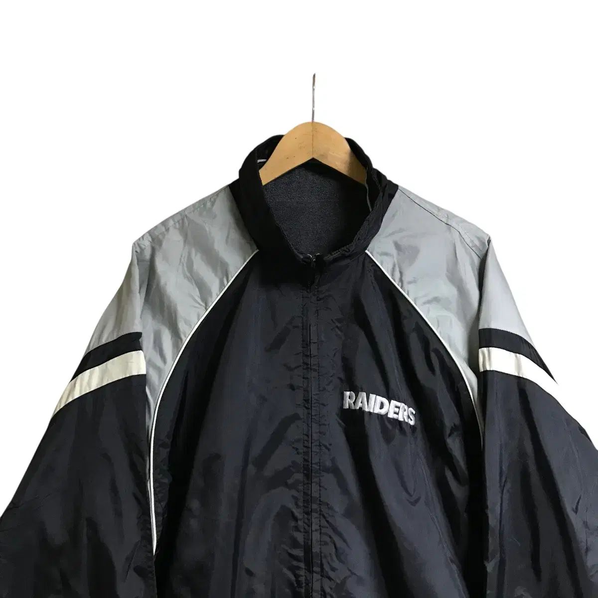 90s NFL RAIDERS レイダース リバーシブルナイロンジャケット L NFL 90s レイダース 必須アイテム リバーシブル ジャケット - メルカリ