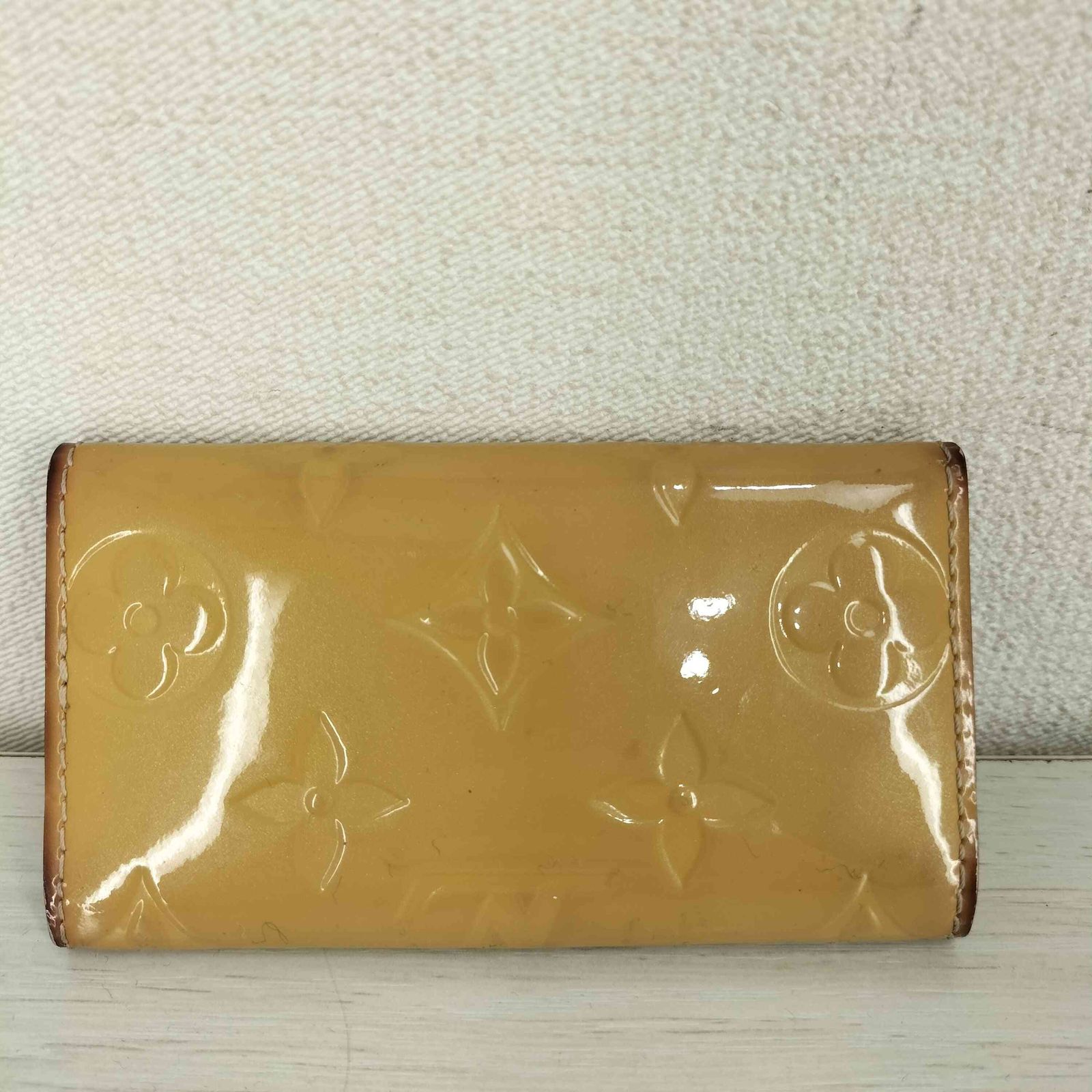 ルイヴィトン LOUIS VUITTON モノグラム・ヴェルニ ミュルティクレ4