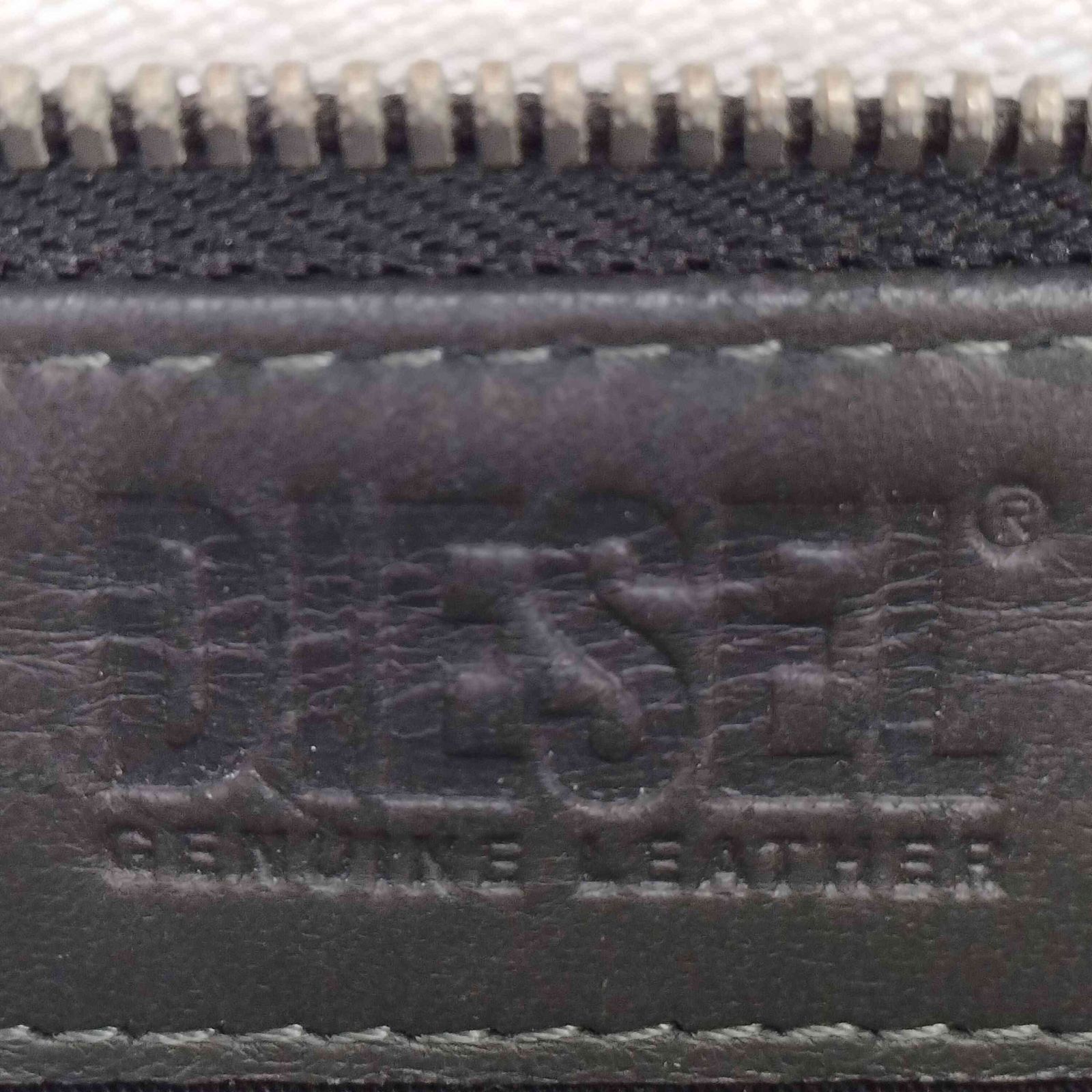 ディーゼル DIESEL エンボスロゴ 本革 キーリング付コインケース