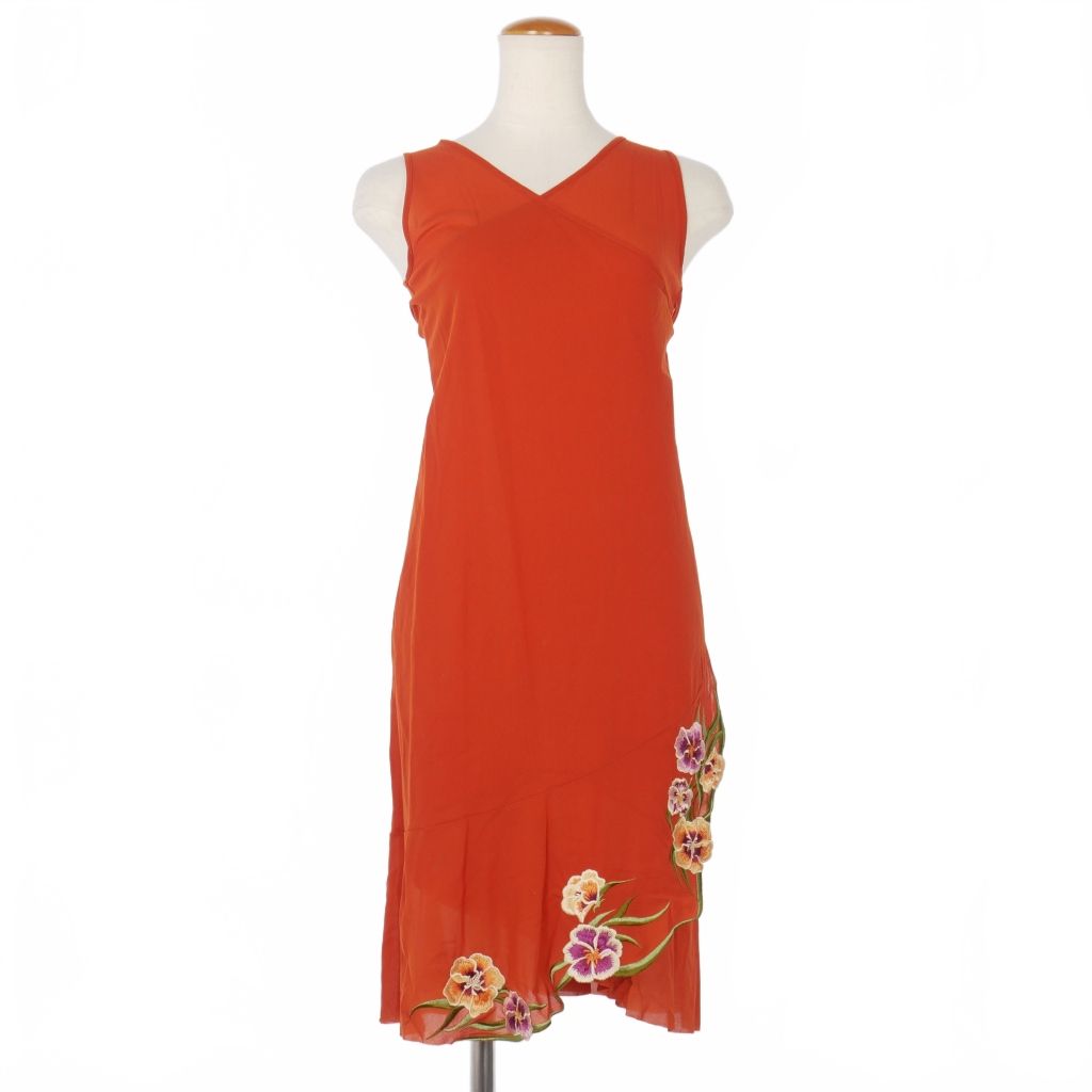 VIVIENNE TAM ノースリーブロングワンピース ヴィヴィアンタム!.ブラックノースリーブロングワンピース 【公式通販】