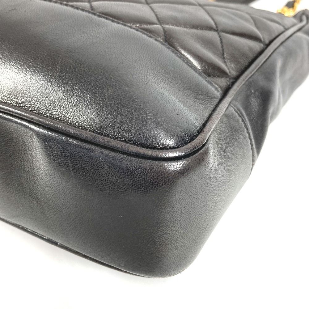 CHANEL シャネル ショルダーバッグ キルティング マトラッセ レザー