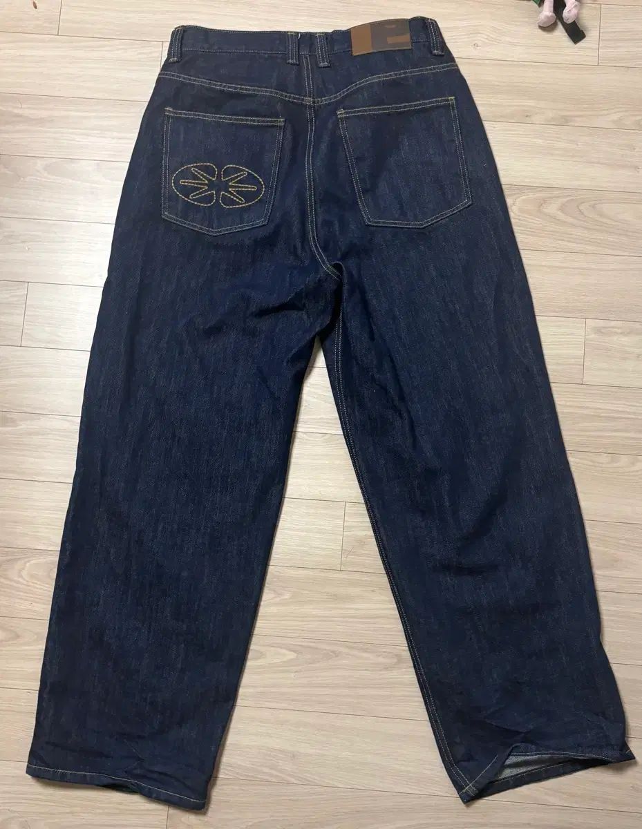 イーアルティーアル デニムパンツ M