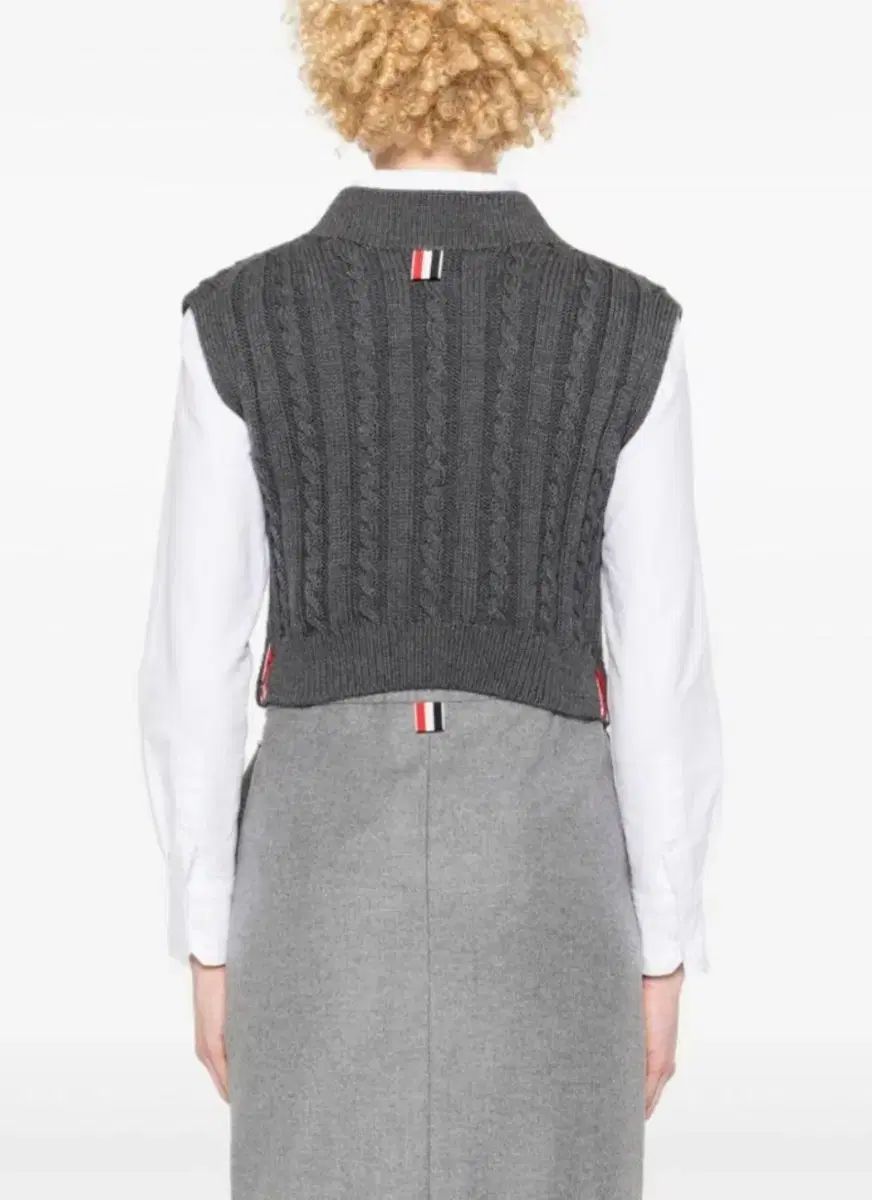 トム・ブラウン ケーブル ニット ベスト グレー - メルカリ