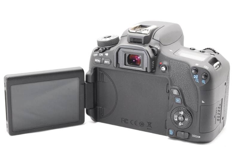 極美品 Canon EOS 8000D スマホに転送機能搭載！高ISO感度♪ 95k3390