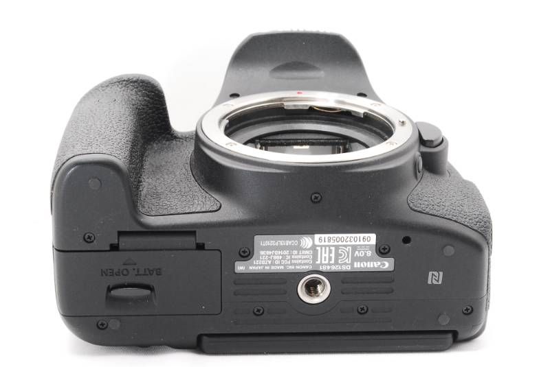 極美品 Canon EOS 8000D スマホに転送機能搭載！高ISO感度♪ 95k3390