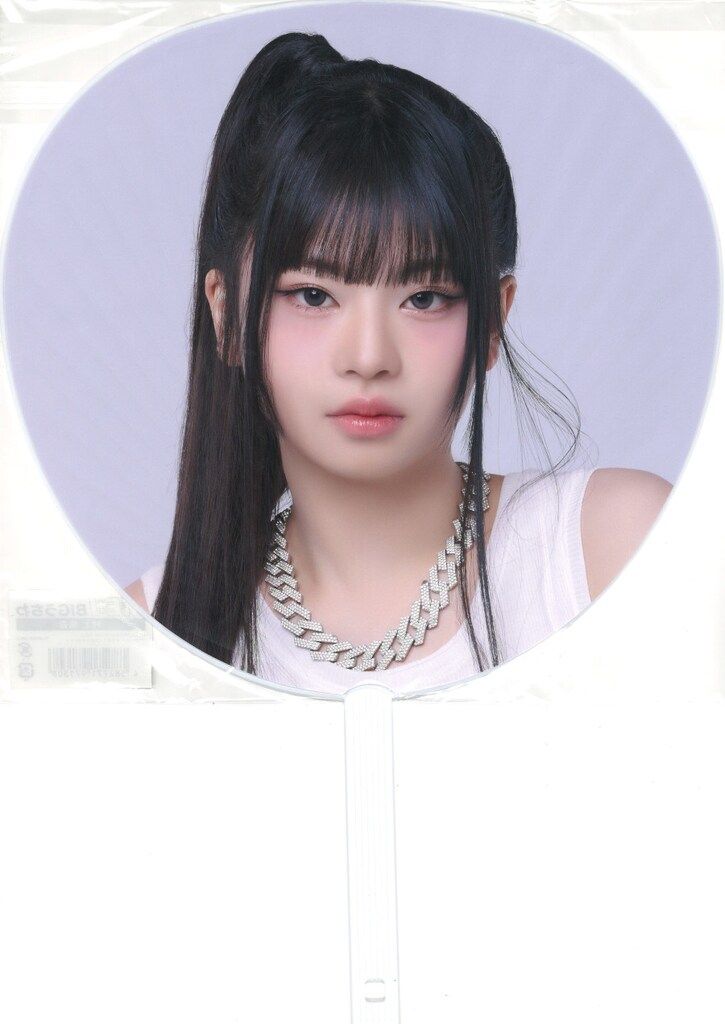 ME:I 村上璃杏 ME:ICONIC BIGうちわ *イタミ - メルカリ