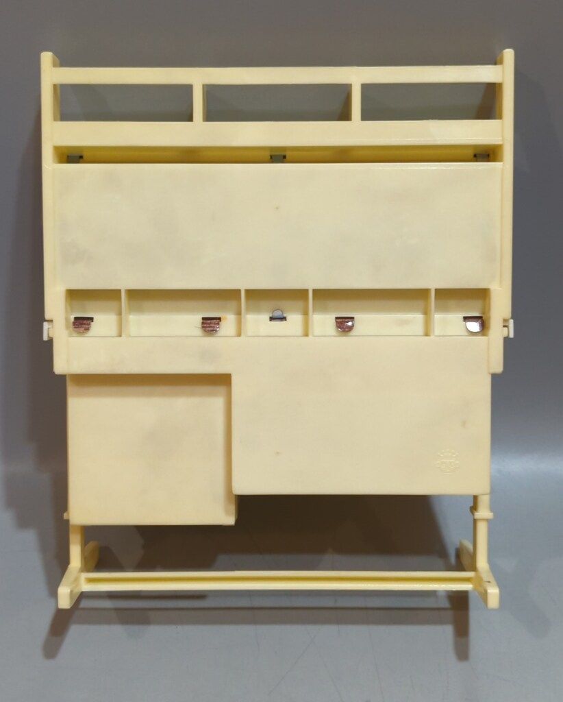 タカラ ニューリカちゃん(2代目リカちゃん) 白い白い家具セット 勉強机