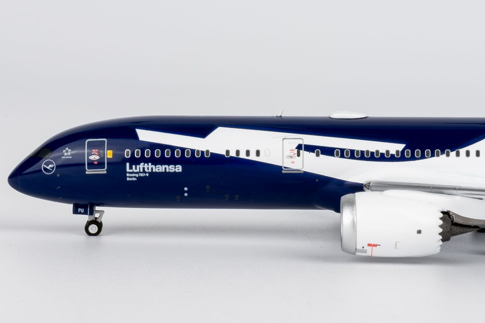 NGmodel ルフトハンザ 787-9 D-ABPU 100周年記念塗装 1/400 55153