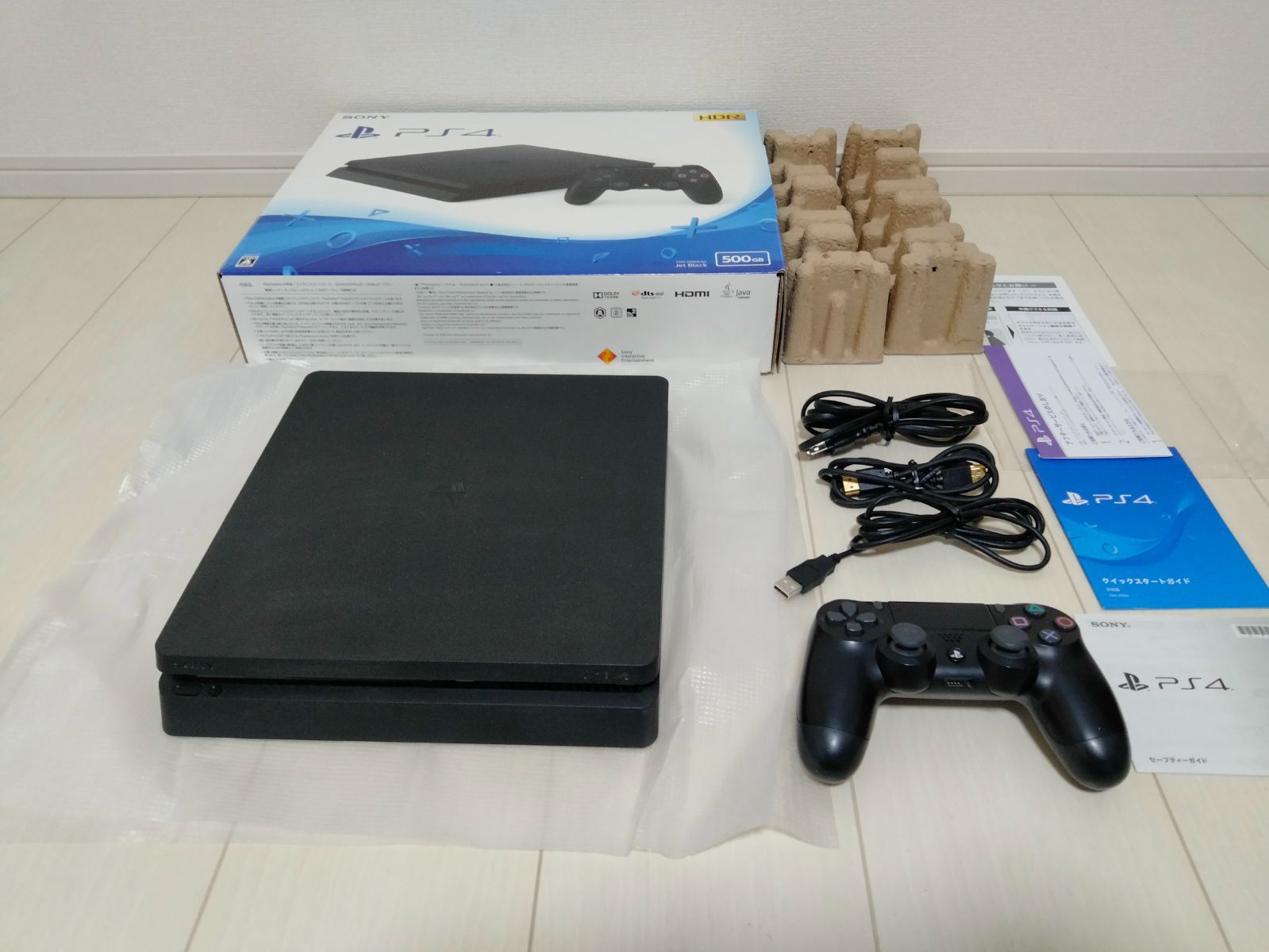 SONY Play Station 4 CUH-2200AB01 【公式通販】