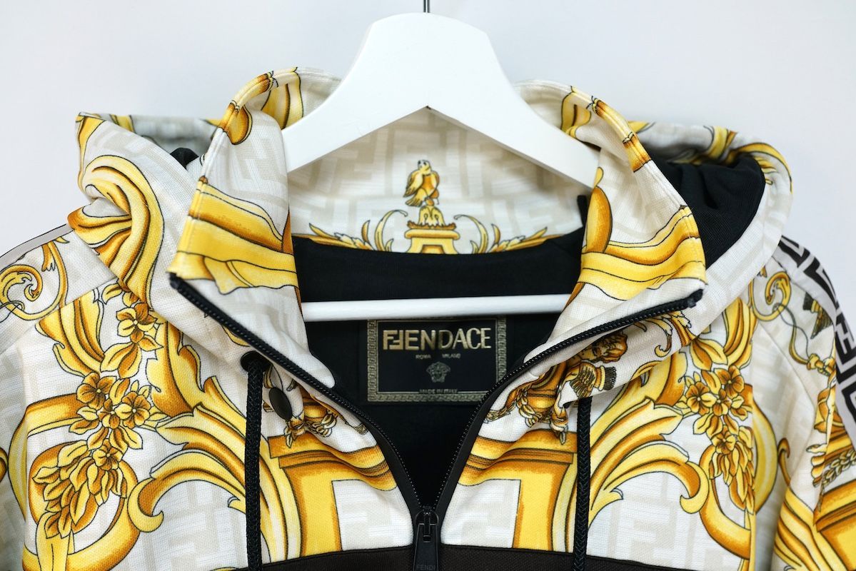 FENDACE フェンダーチェ FENDI フェンディ VERSACE ヴェルサーチ