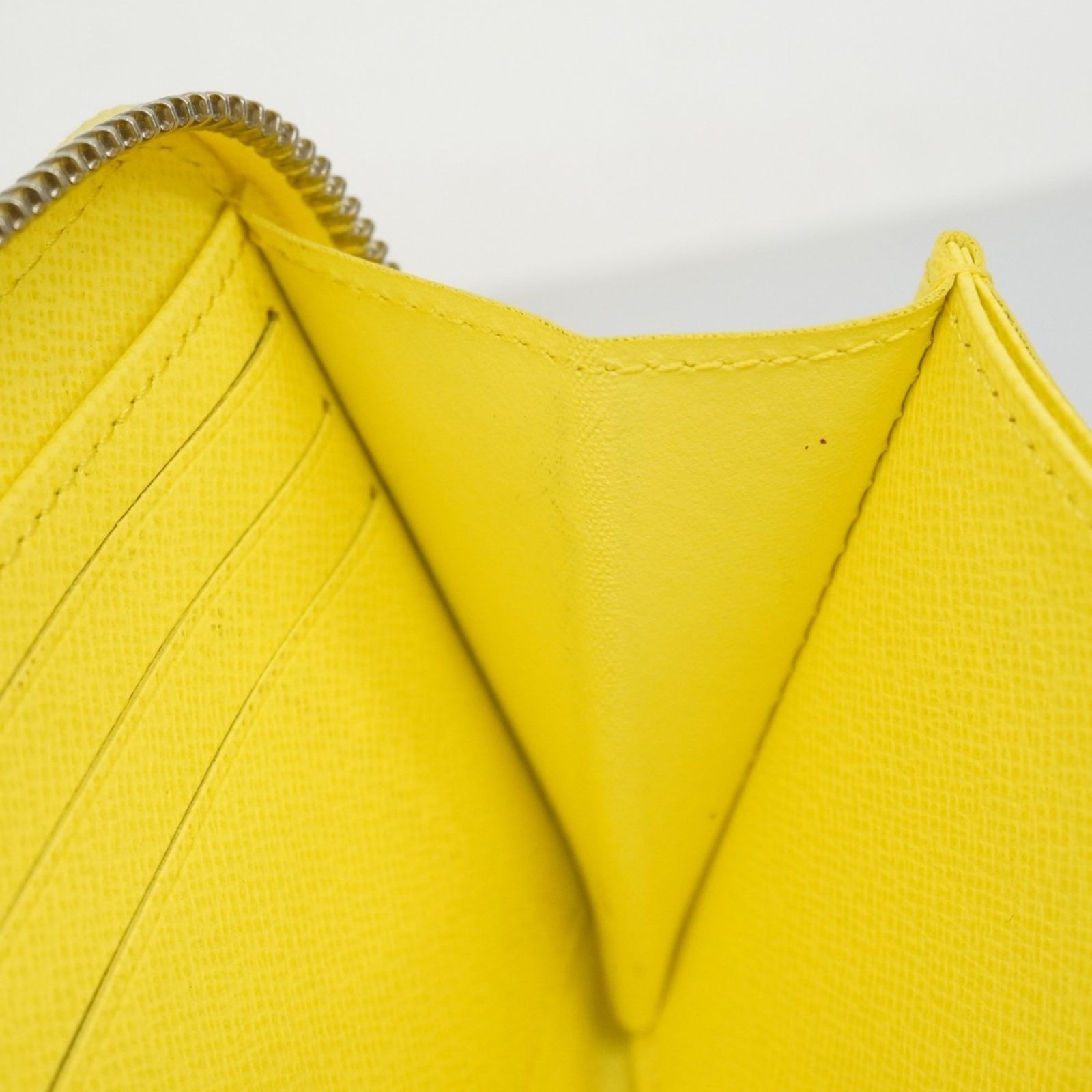 ルイ・ヴィトン(Louis Vuitton) ルイ・ヴィトン 長財布 エピ ジッピー