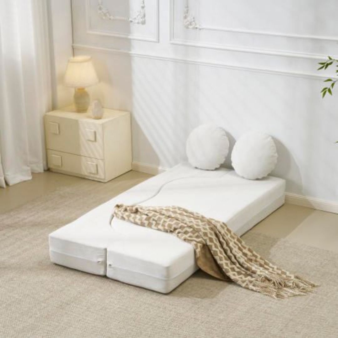 ポリエステル 張地