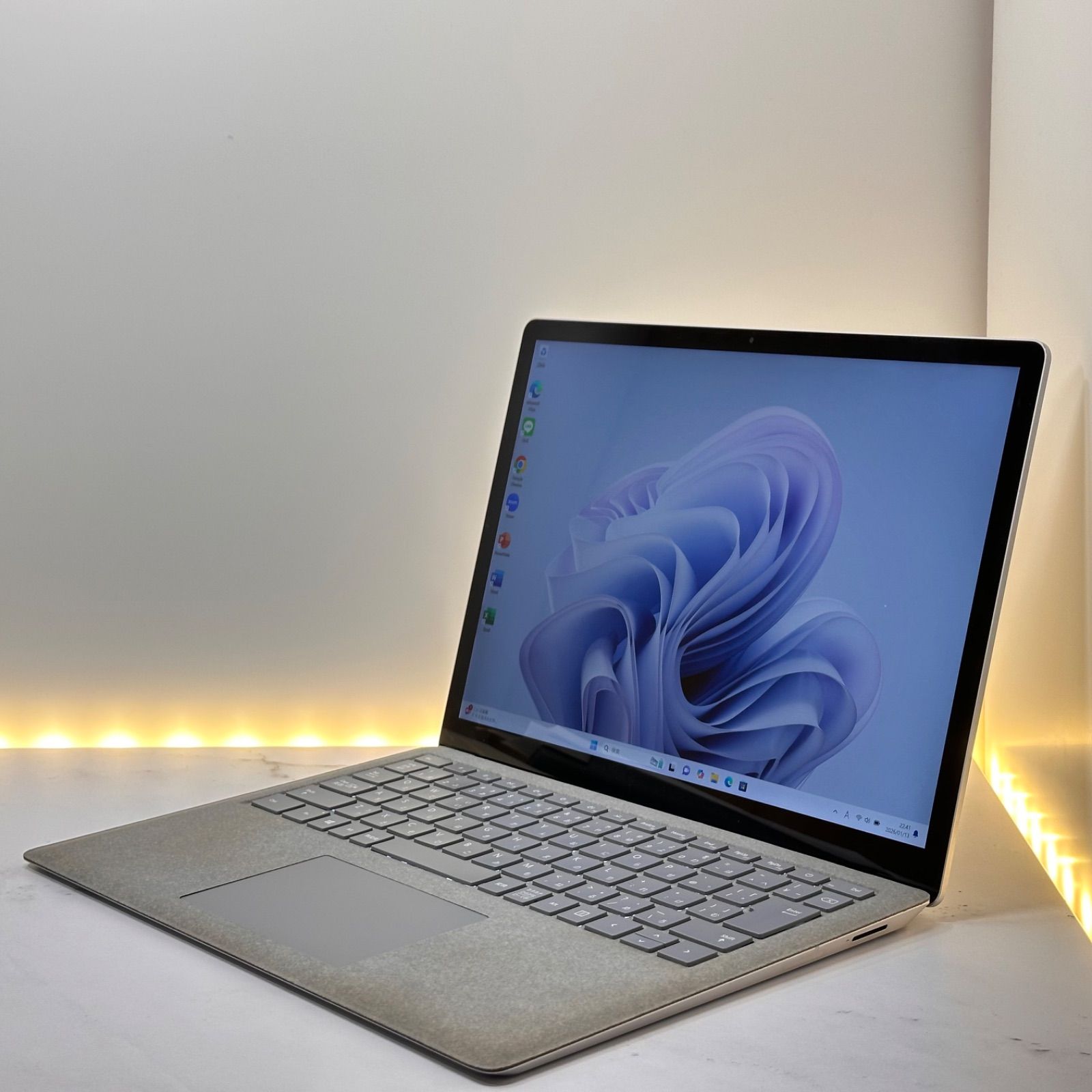 特別価格】Surface Laptop2 Corei5/8/256 - メルカリ
