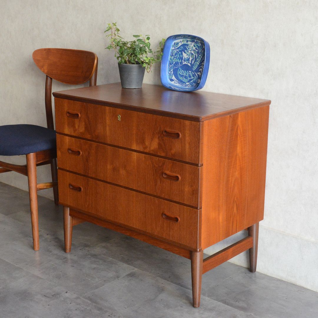 デンマーク 北欧ヴィンテージ チーク 3段 チェスト 鍵付 北欧家具 洋