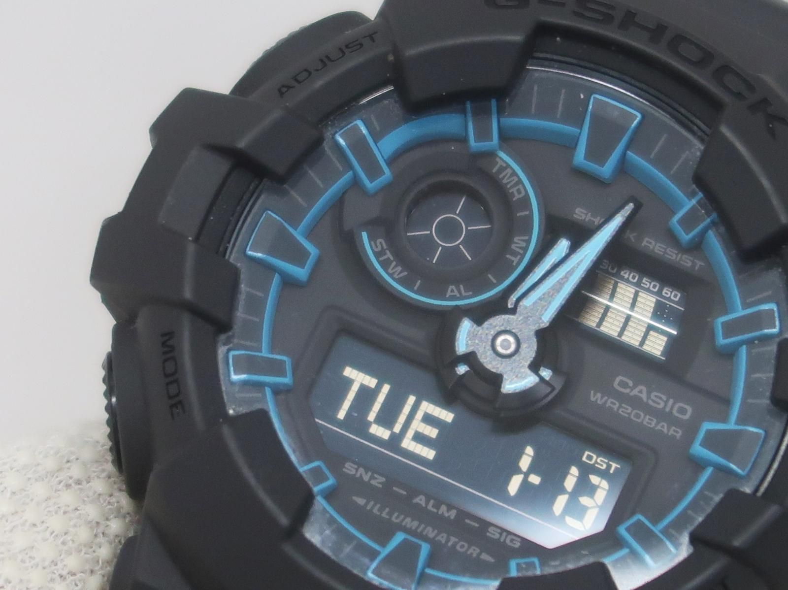 ☆3088☆G-SHOCK ジーショック GA-700SE-1A2JF ビッグケース 腕時計 