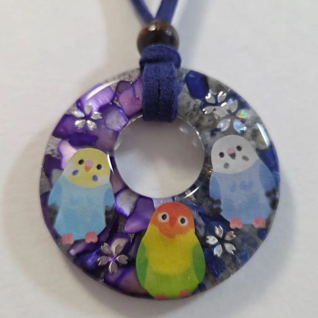 ラピスラズリ桜天然石レジンネックレス レジンネックレス ラピスラズリ