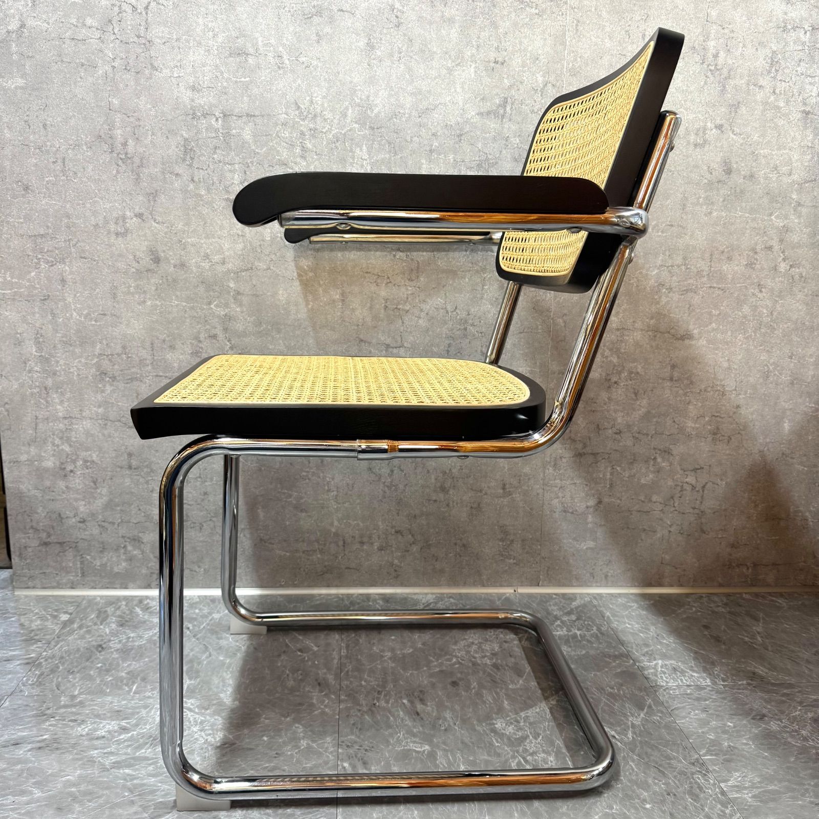 目立った傷や汚れなし マルセルブロイヤー チェスカチェア リ