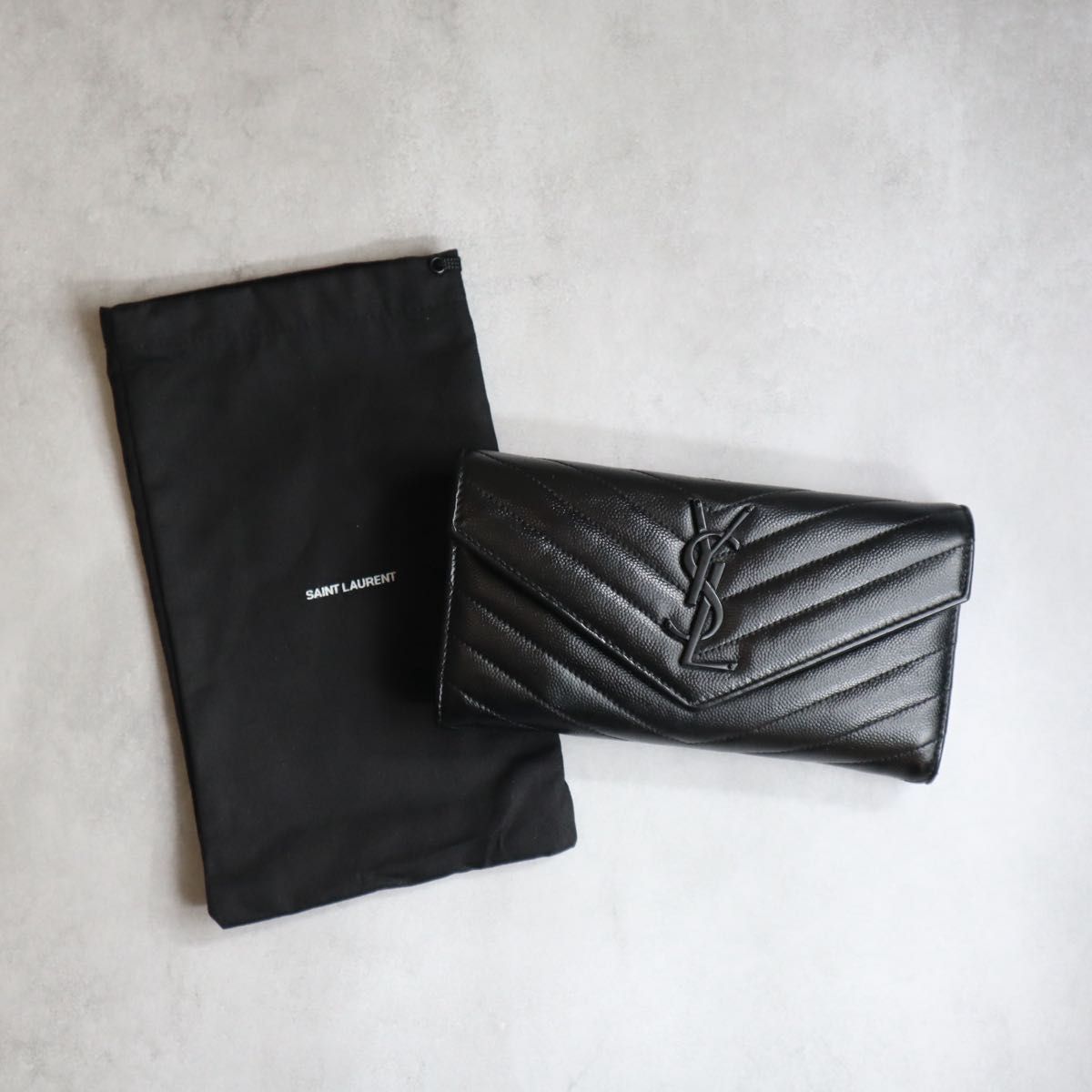 YSL SAINT LAURENT サンローラン / カサンドラマトラッセラージ