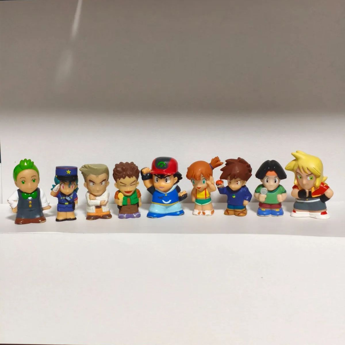人間9体 まとめ売り 指人形 ポケモンキッズ ソフビ人形 フィギュア