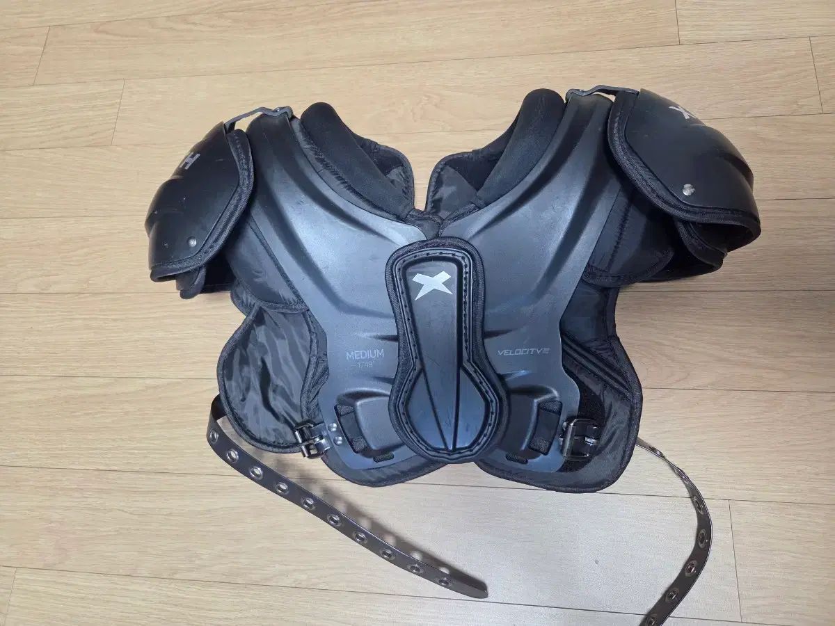 Xenith Velocity2 アメリカンフットボール ショルダースポーツパッド M