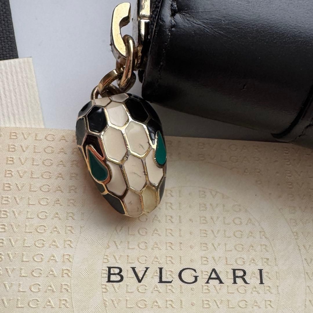 美品】 BVLGARI ブルガリ セルペンティ ラウンドファスナー 長財布