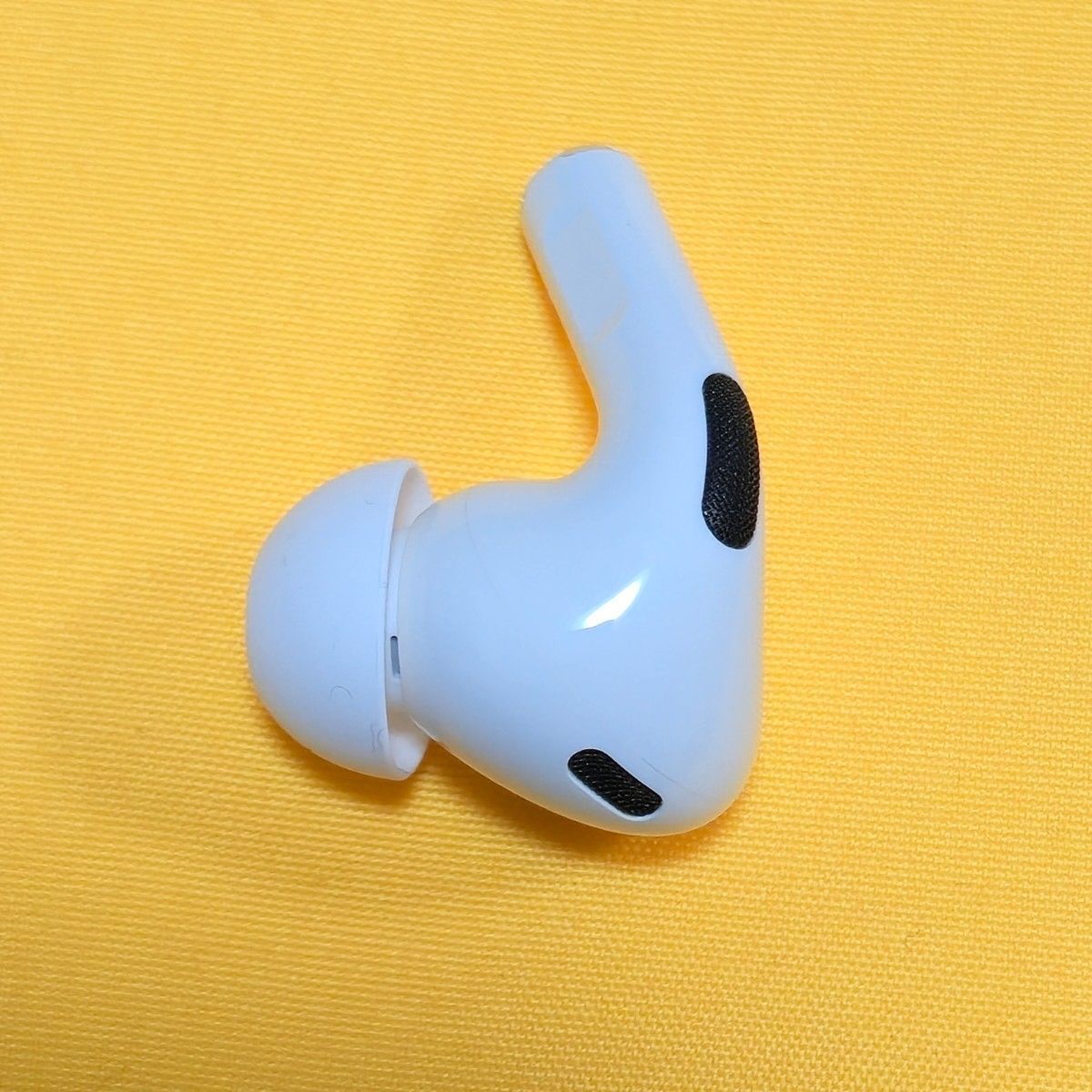 美品】AirPods pro 第二世代 右耳 USB-C MTJV3J/A - メルカリ