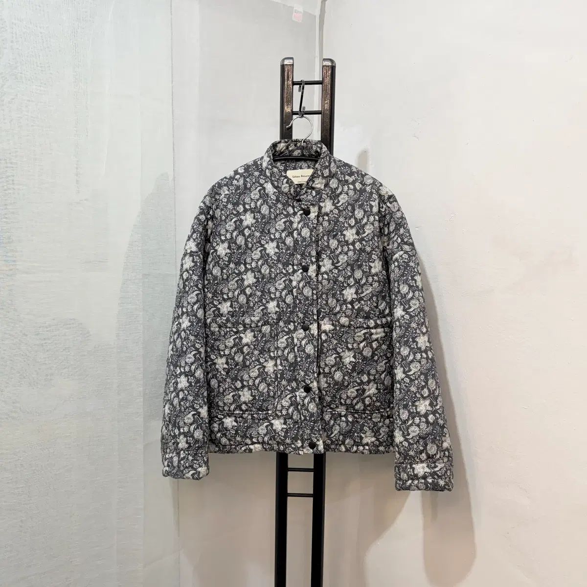 フラワー花柄軽量ダウンルームウェア 4003 この服かわいくてお気に入り！！ 今日ゆきのとずっと喋ってたら一瞬で時がすぎた💞