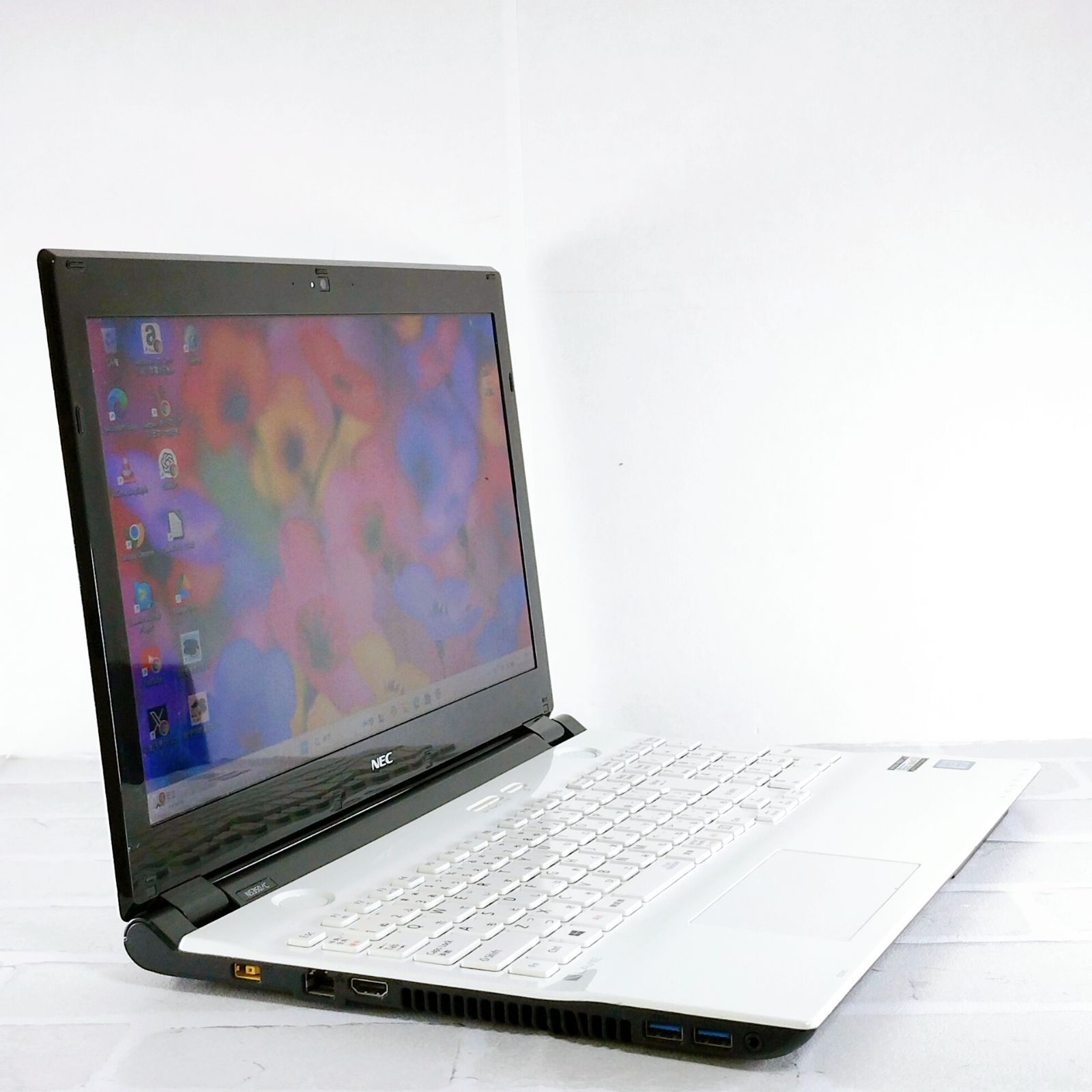 たっぷり1TB 最新Windows11 Blu-ray フルHD15.6インチ NEC Lavie