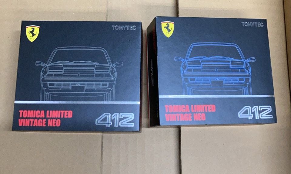 【新品未使用】 TOMICA Ferrari 412 2個セット 青 黒 フェラーリ412」がトミカリミテッドヴィンテージ ネオに登場！黒と青の