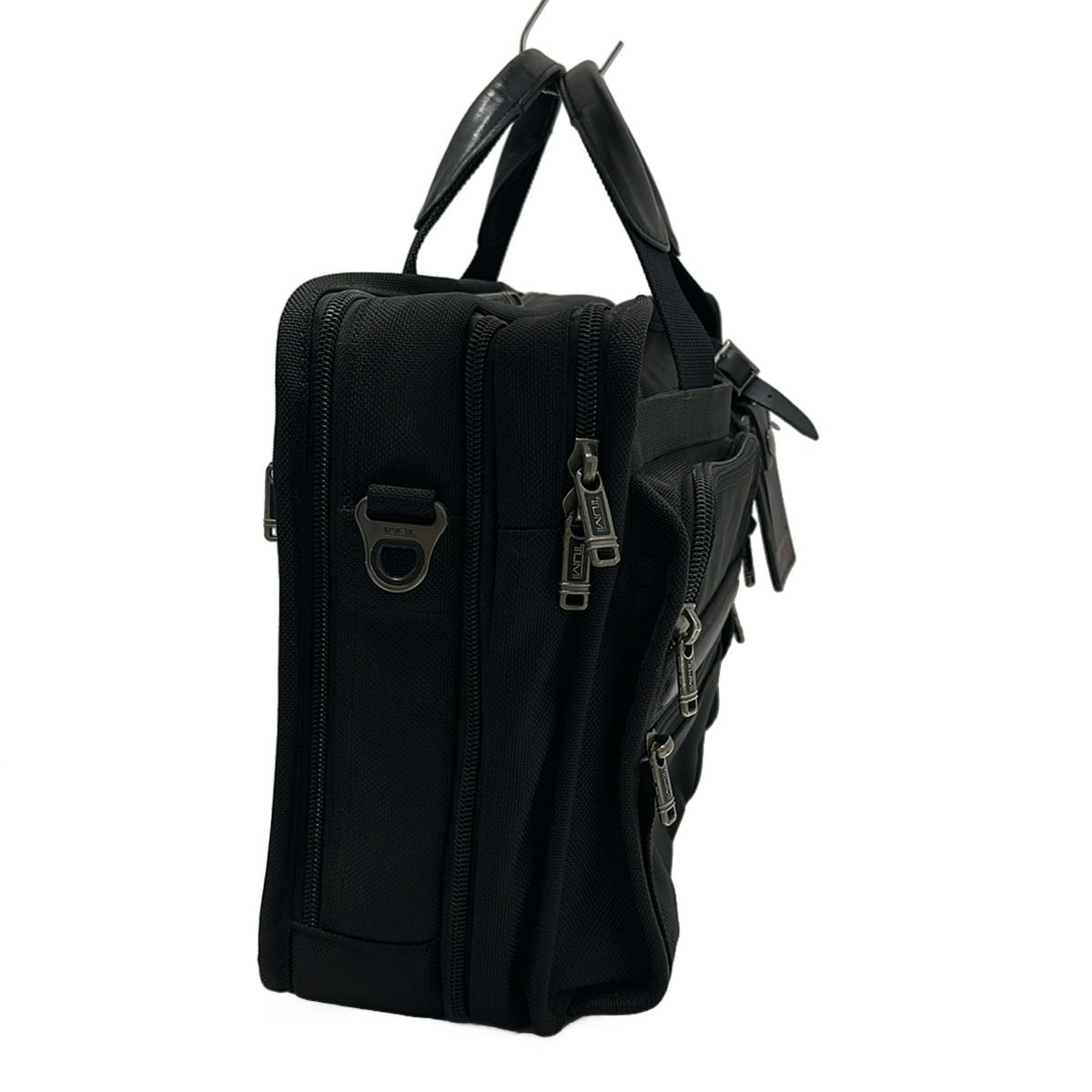 TUMI(トゥミ) ビジネスバッグ - 26141D4 黒 本体ロックなし - メルカリ