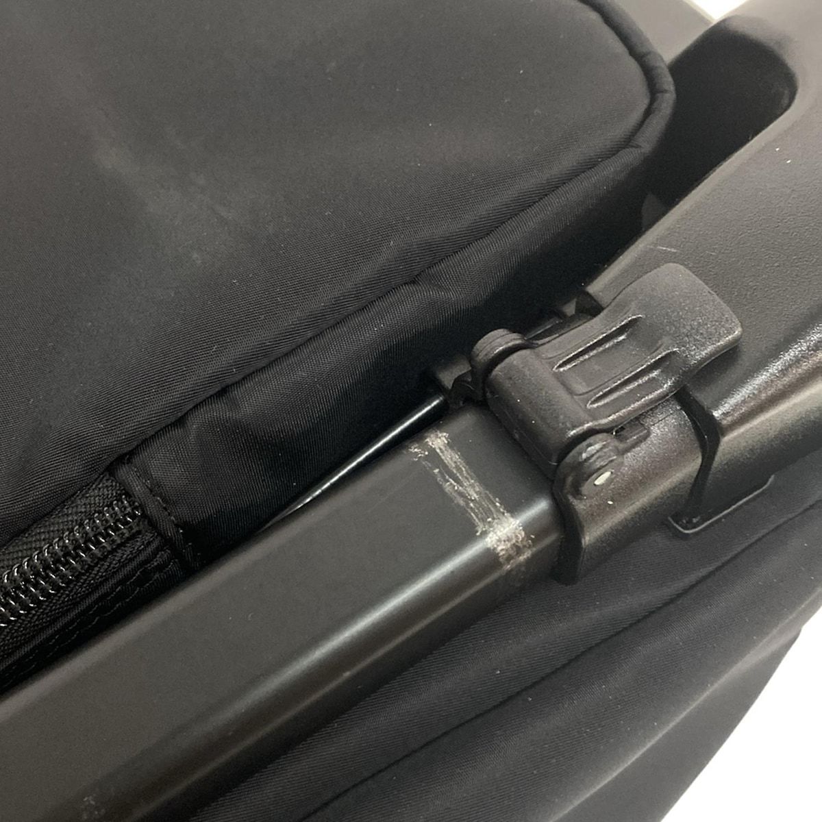 SWANY ブラック キルティング キャリーケース 美品【スワニー】キャリーケース 機内持ち込み可能 キルティング