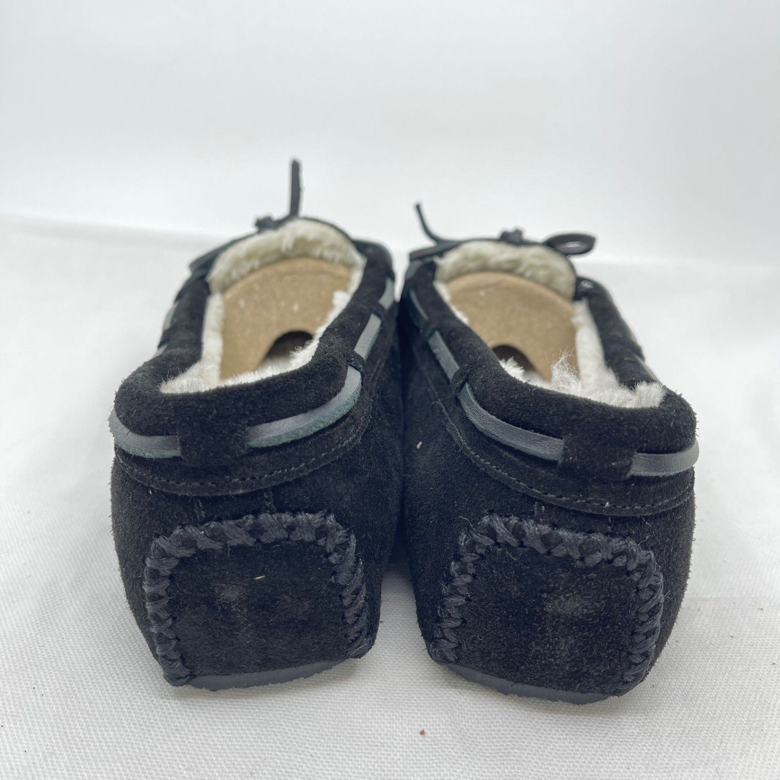 美品 ミネトンカ ボア モカシン 26.0cm ブラック 4010 キャリー