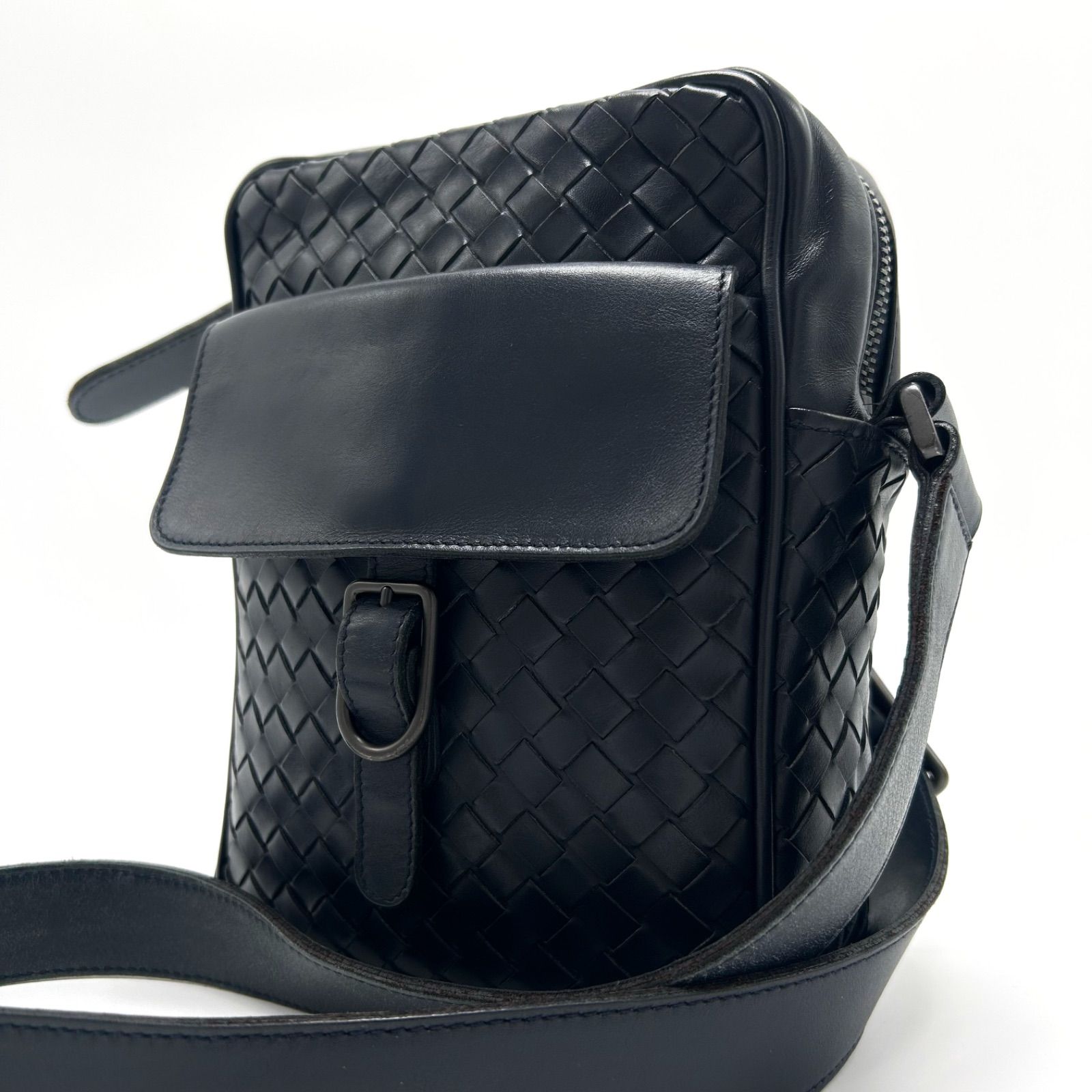 美品 Bottega Veneta ボッテガヴェネタ イントレチャート ショルダー 