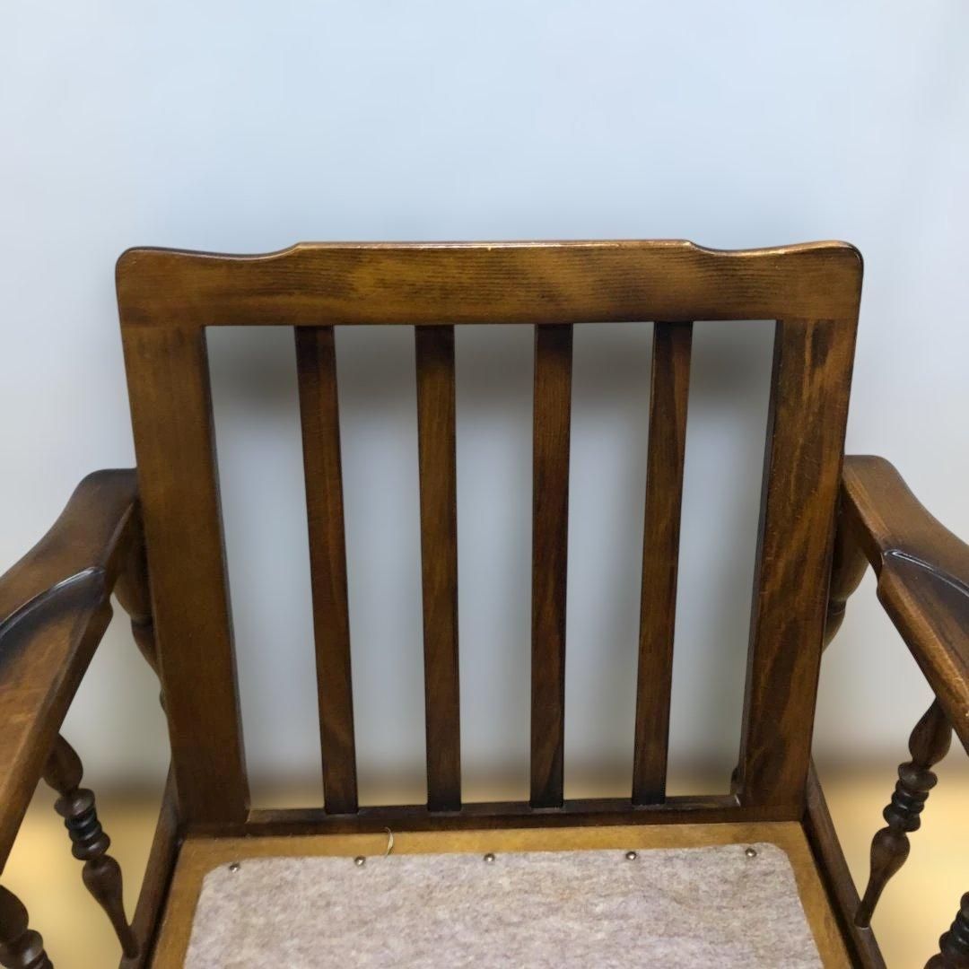 カリモク アームチェア 木製 肘付き ダイニングチェア レトロ